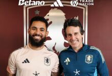 صورة أستون فيلا يعلن رسميًا عودة دوجلاس لويز على سبيل الإعارة