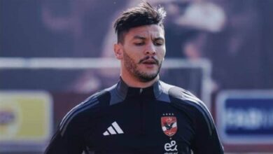 صورة أشرف داري يحسم مصيره مع الأهلي ويحدد وجهته القادمة بفرمان “شخصي”