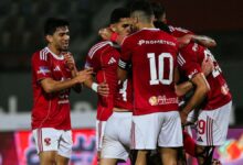 صورة الأهلي يغلق الباب أمام رحيل مسمار الوسط ويؤجل مناقشة العروض الخليجية