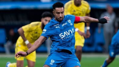 صورة الهلال يتعثر أمام القادسية ويعيد سباق اللقب للواجهة