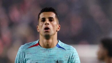 صورة انفراجة كبرى في قلعة الكتلان: “الليجا” تمنح برشلونة الضوء الأخضر لضم كانسيلو