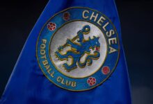 صورة تشيلسي يصدر بيانًا رسميًا بعد إصابة اثنين من مشجعيه في نابولي