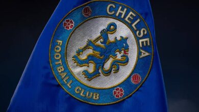 صورة تشيلسي يصدر بيانًا رسميًا بعد إصابة اثنين من مشجعيه في نابولي
