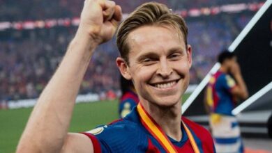 صورة تفاصيل تقرير الحكم مونويرا.. سر طرد دي يونج ومدة غيابه المتوقعة عن برشلونة