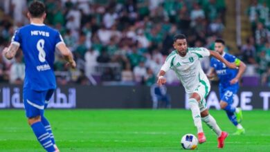 صورة حسم هوية حكم مباراة الأهلي والهلال في قمة دوري روشن