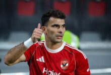 صورة طبيب الأهلي يكشف تفاصيل إصابة زيزو في مباراة يانج أفريكانز