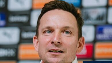 صورة ليندرز يكشف سبب غياب جوارديولا عن المؤتمر، ويحذر من تكرار سيناريو ليفربول