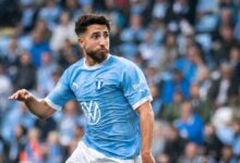 صورة مصطفى زيدان يوقع رسميًا مع المصري البورسعيدي