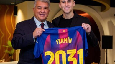 صورة برشلونة يعلن تمديد عقد فيرمين لوبيز