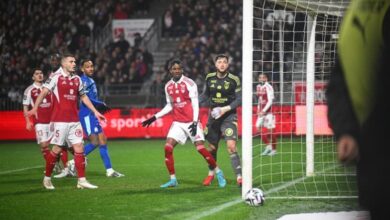 صورة بريست يهزم مارسيليا بثنائية نظيفة ويعمّق جراحه في أولى مباريات باي