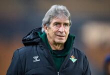 صورة بيليغريني يدافع عن ألميدا بعد إيقافه القاسي في الليغا