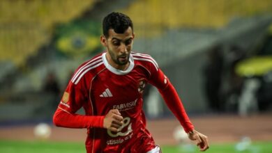 صورة توروب يمنح بنشرقي وبلعمري أدوارًا مهمة في تشكيل الأهلي