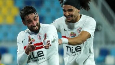 صورة جمهور الزمالك يحتفي بثنائي منتخب فلسطين الدباغ وكايد