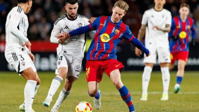 صورة دي يونج يتألق في غياب بيدري ويقود خط وسط برشلونة