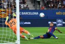 صورة رافينيا يستعد لجيرونا بهدف عالمي في تدريبات برشلونة (فيديو)