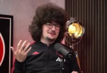 صورة روني يهاجم مشجع مانشستر يونايتد الشهير بسبب تحدي الشعر المثير للجدل