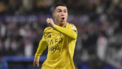 صورة سر “بشت” الملك فيصل الذي ارتداه رونالدو في ليلة الاحتفال بالصدارة