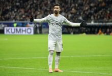 صورة فولفسبورغ يواجه تحديًا مع عمورة