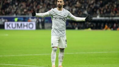 صورة فولفسبورغ يواجه تحديًا مع عمورة