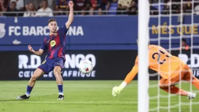 صورة فيرمين لوبيز: أتدرب دائمًا على التسديد بقدميَّ وهذا سر عودتنا للانتصارات