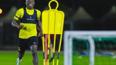 صورة كانتي يضغط لإتمام انتقاله إلى فنربخشة