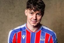 صورة كريستال بالاس يضم المهاجم النرويجي ستراند لارسن