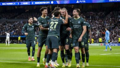 صورة مانشستر يونايتد يفتح مفاوضات مع مدافع مانشستر سيتي