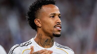 صورة مانشستر يونايتد يقدم عرضًا رسميًا لضم مدافع ريال مدريد