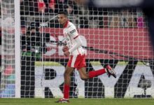 صورة مدرب جيرونا يحسم موقف أوناحي من المشاركة ضد برشلونة