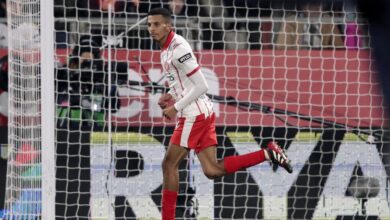 صورة مدرب جيرونا يحسم موقف أوناحي من المشاركة ضد برشلونة