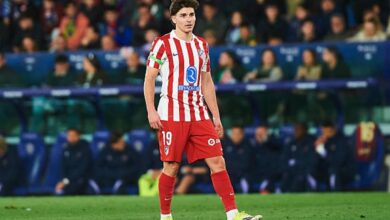 صورة مرشح لرئاسة برشلونة يقدم طلبًا مفاجئًا لجوليان ألفاريز