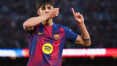 صورة من يأتي خلفه؟ مارك بيرنال يسجل أسرع هدف لبرشلونة بكل البطولات هذا الموسم