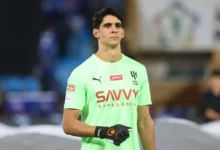 صورة ياسين بونو يكشف كواليس تعثر انتقاله لبايرن ميونخ.. ويتغنى بالوداد