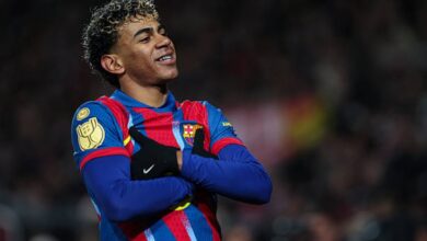 صورة يامال يقود برشلونة في غياب بيدري ويصنع الفارق